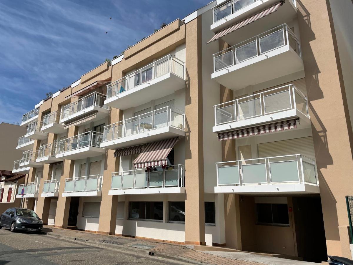 Studio En Centre Ville, Place De Parking Privee Arcachon Exterior photo